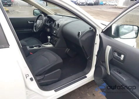 2013 Nissan Rogue S z USA, uszkodzony, nr VIN JN8AS5MV7DW109953